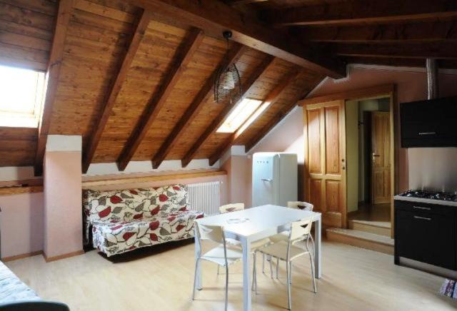 Appartamenti Vacanze E Camere Roccetta Fiorita 페텐나스코 외부 사진