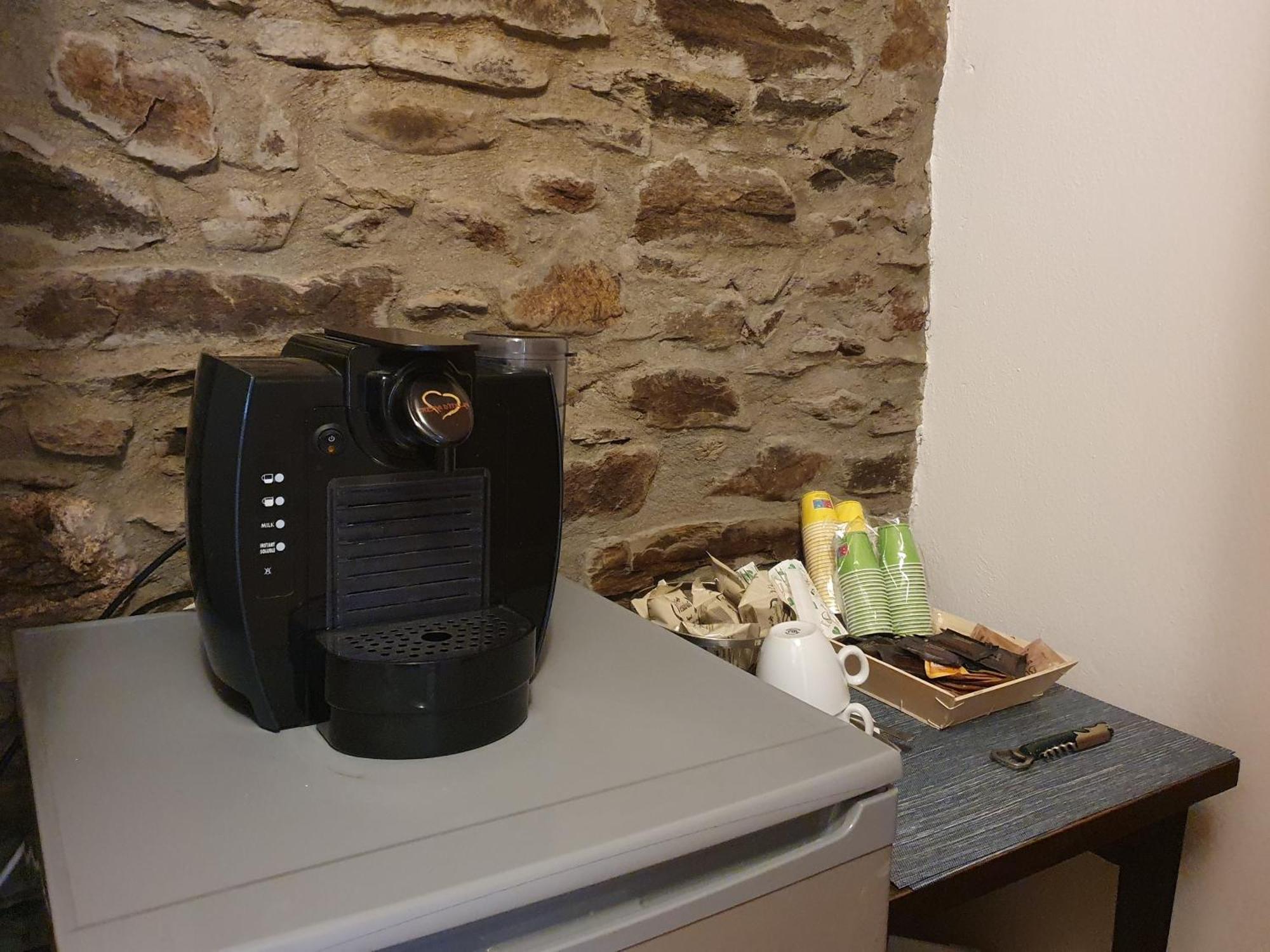 Appartamenti Vacanze E Camere Roccetta Fiorita 페텐나스코 객실 사진