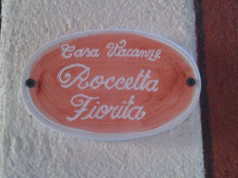 Appartamenti Vacanze E Camere Roccetta Fiorita 페텐나스코 외부 사진